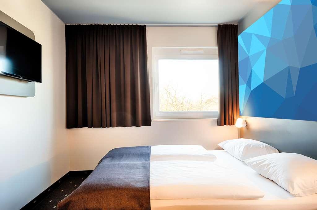 B&B Hotel Villingen-Schwenningen Rum bild