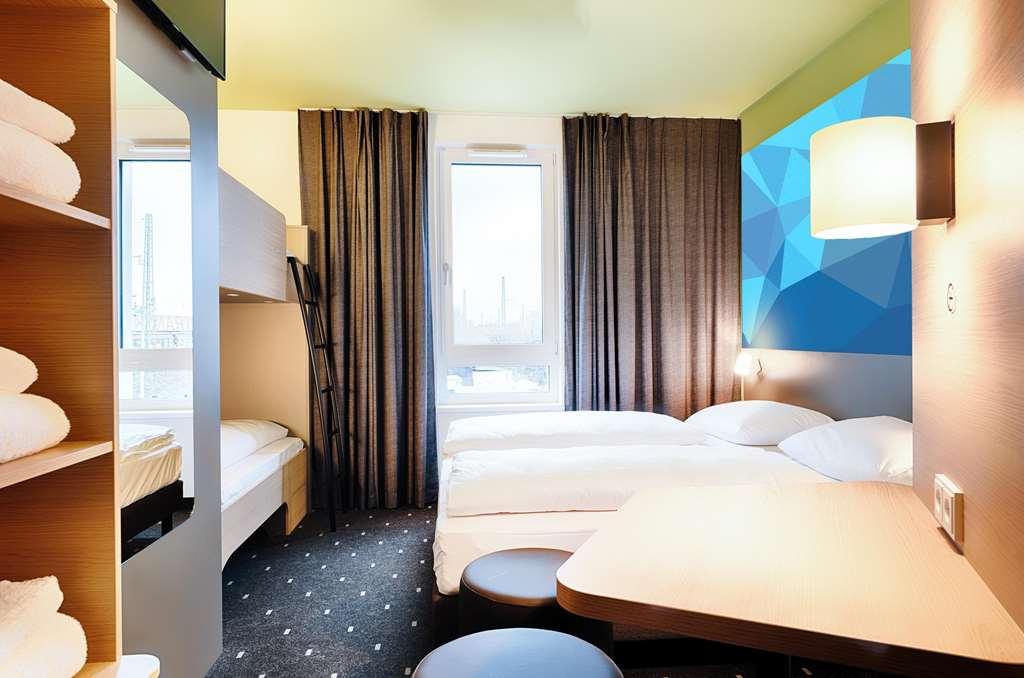 B&B Hotel Villingen-Schwenningen Rum bild