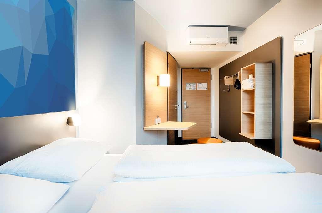 B&B Hotel Villingen-Schwenningen Rum bild