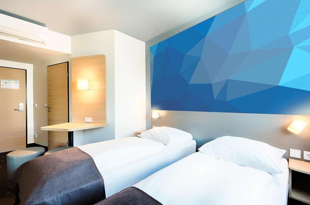 B&B Hotel Villingen-Schwenningen Rum bild