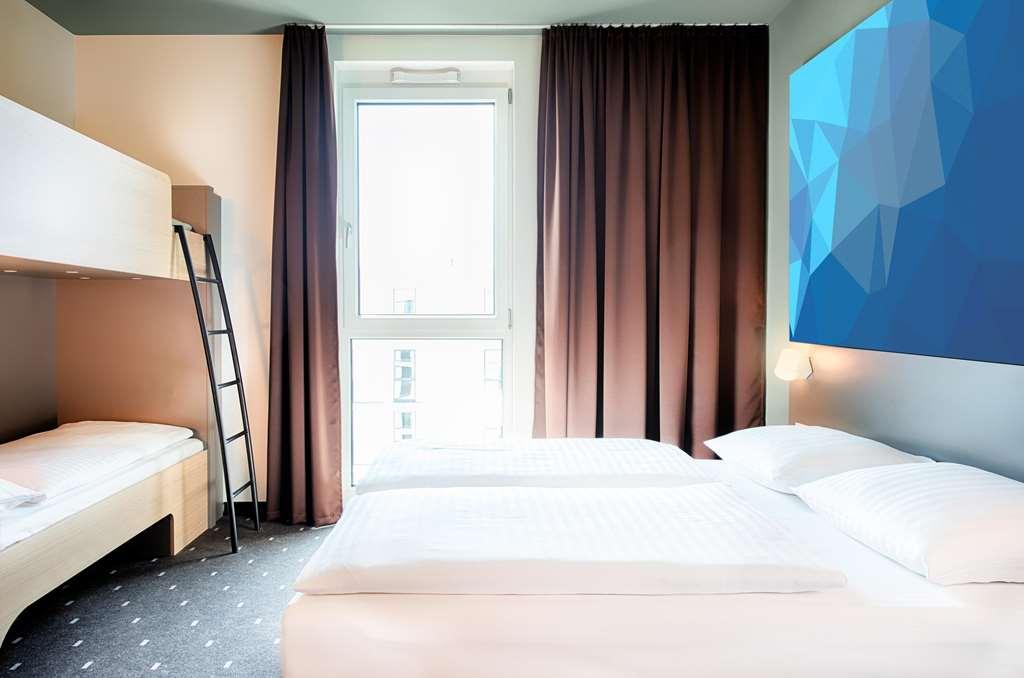 B&B Hotel Villingen-Schwenningen Rum bild