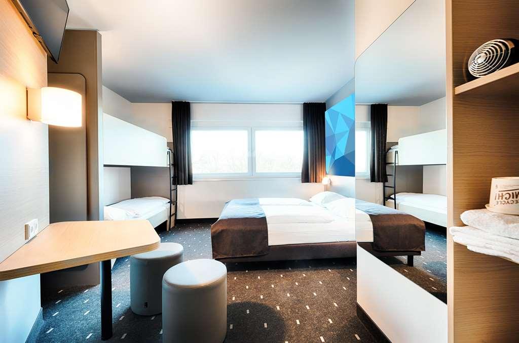B&B Hotel Villingen-Schwenningen Rum bild