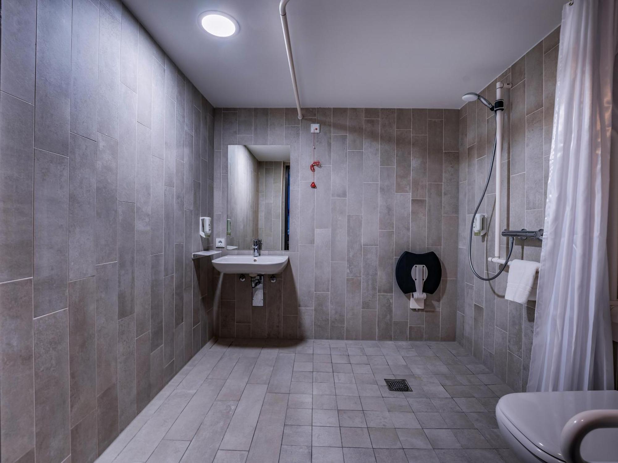 B&B Hotel Villingen-Schwenningen Exteriör bild